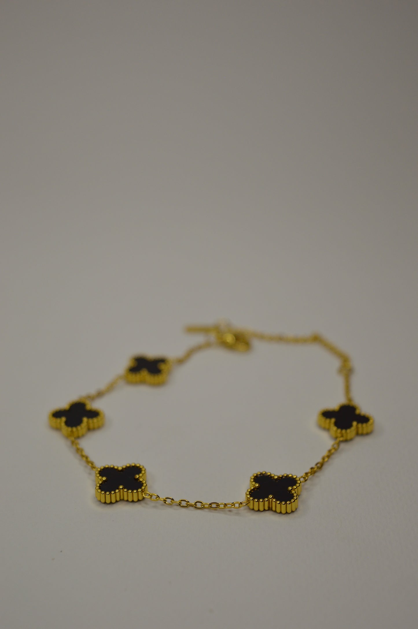 Elegant Clover Bracelet