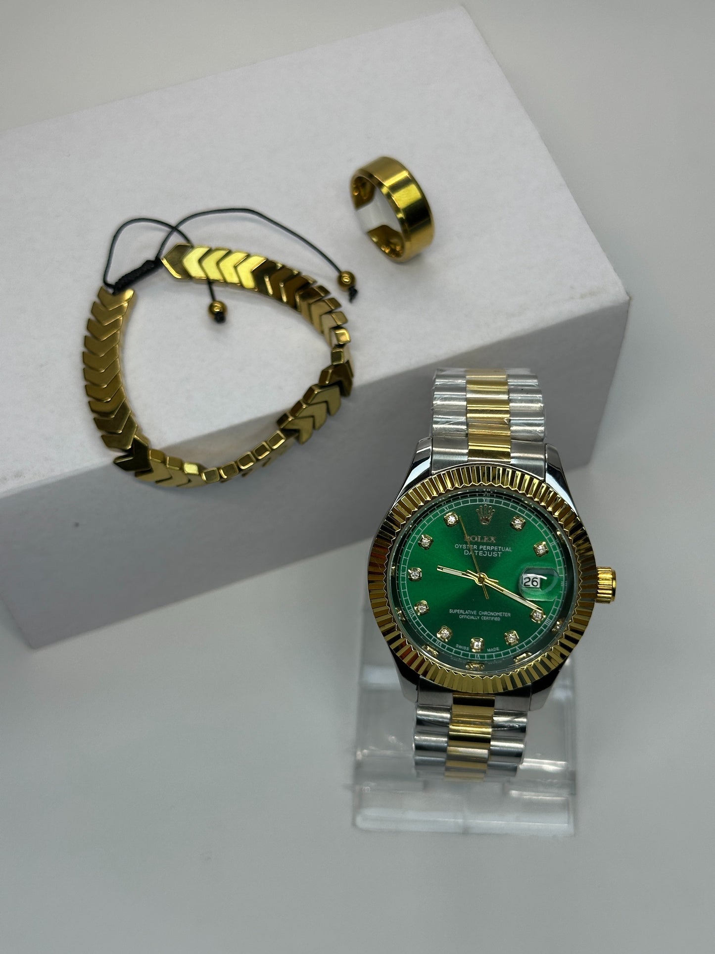The Royal Emerald Deal Zyro