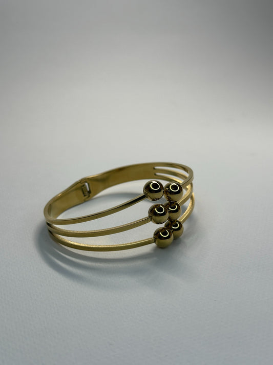 Gold Triple-Band Bracelet Zyro