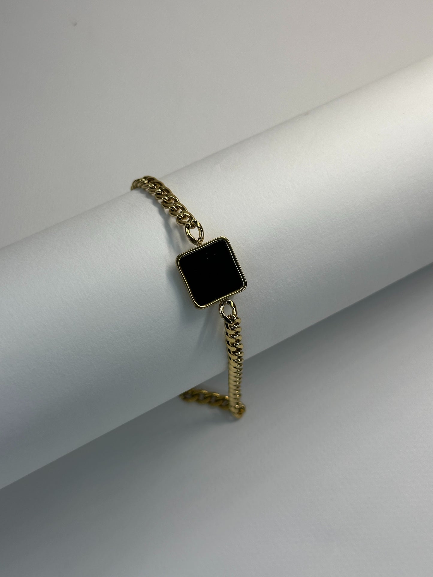 Black Square Charm Bracelet Zyro