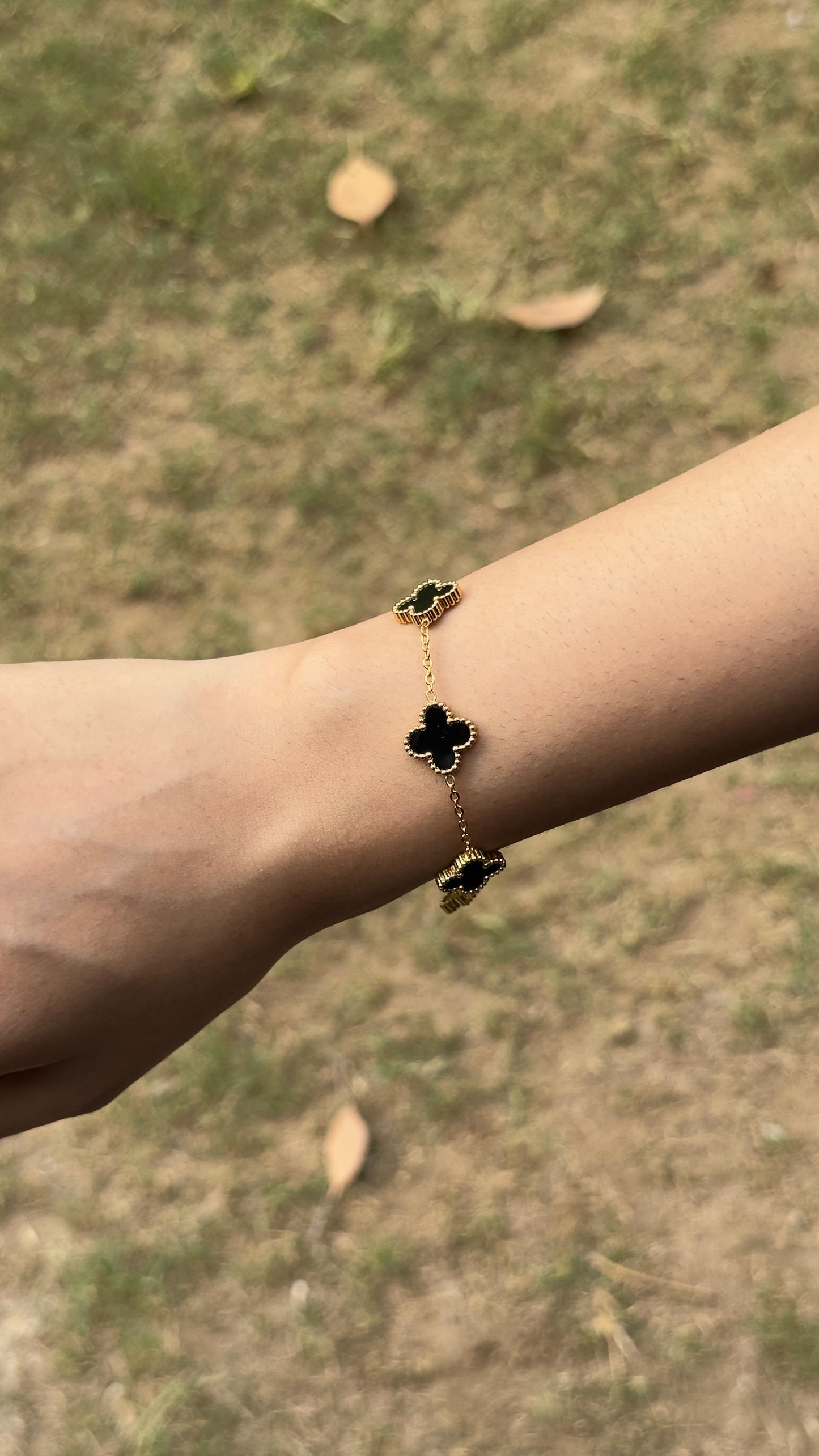 Elegant Clover Bracelet