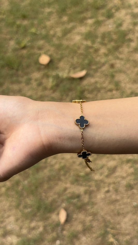 Elegant Clover Bracelet