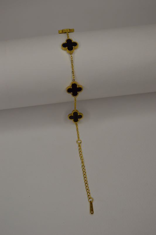 Elegant Clover Bracelet