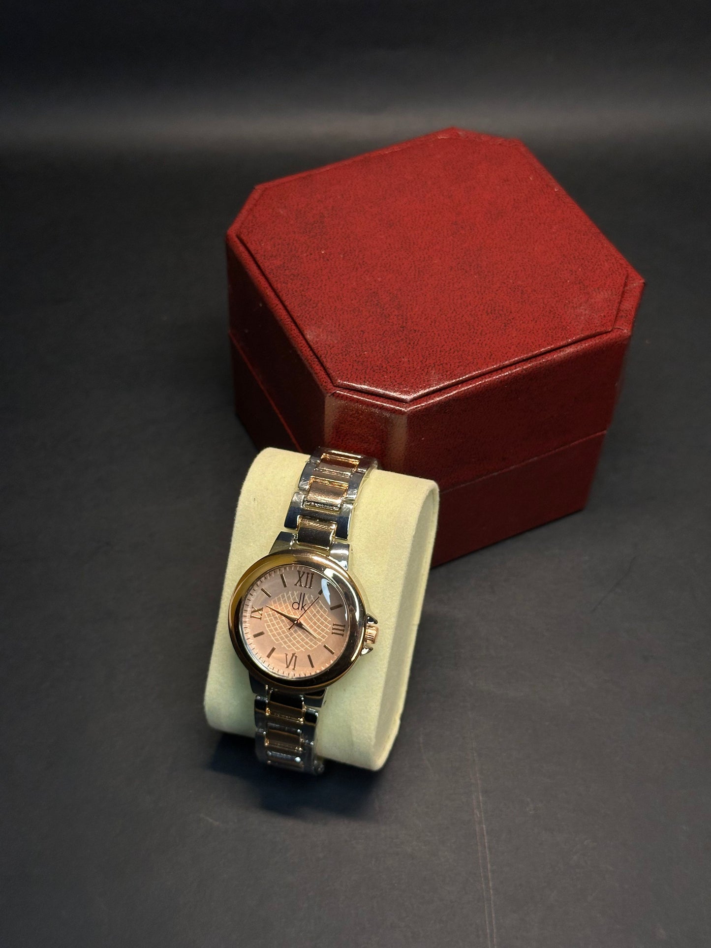 DK Women’s Two-Tone