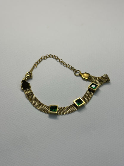 Elegant Gold Mesh Bracelet Zyro