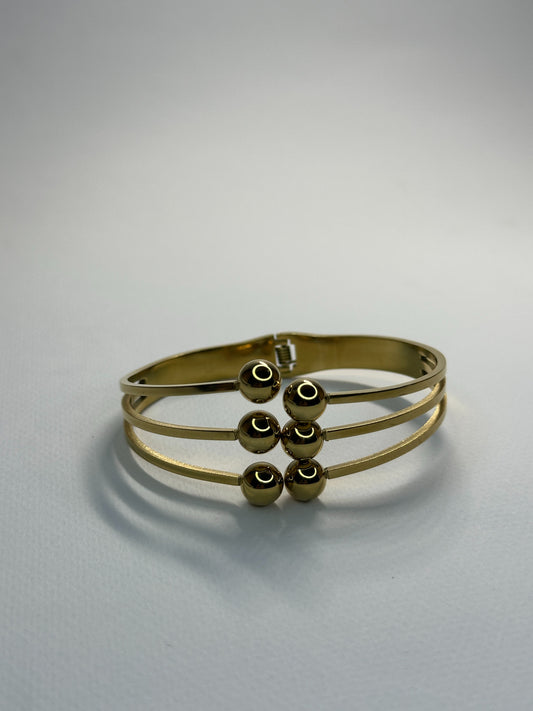 Gold Triple-Band Bracelet Zyro