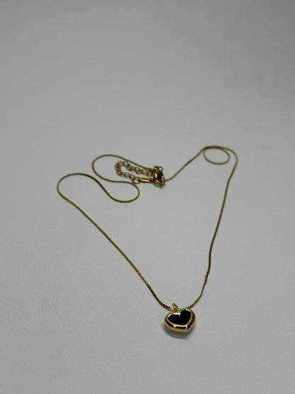 Elegant Heart Pendant Zyro
