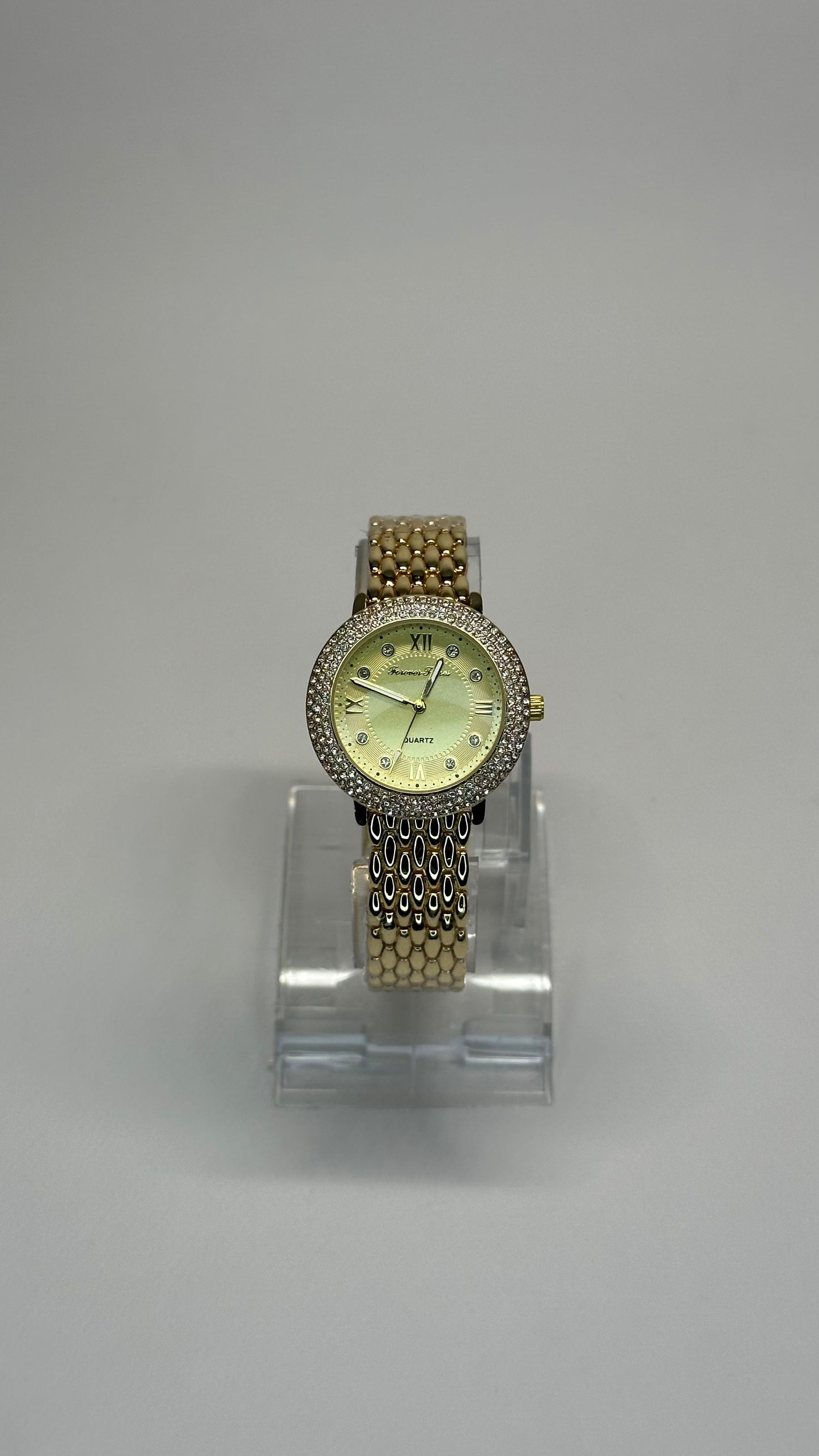 Elegant Crystal Luxe (Gold Edition)