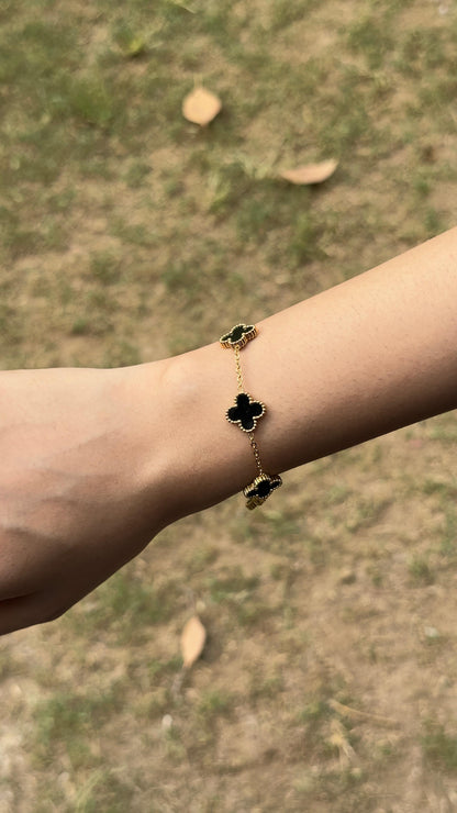 Elegant Clover Bracelet